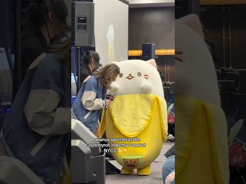 Surprise visit from Bananya at #NYCC #NYCC2024 🫣🧡 #Bananya #Crunchyroll