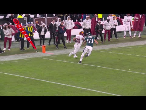 Ekeler treats Baun like a turnstile on 34-yard catch and run into Eagles' territory