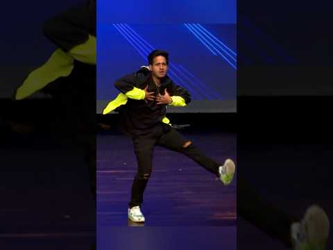 Tennu Le Dance | Deepak Devrani Live Dance Performance