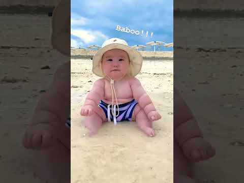 cute baby on beach 🥰🥰 #shorts #ytshorts #tiktok #youtubeshorts