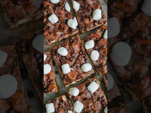 Peanut butter rocky road bars!! Inspired by the recipe on the side of the peanut butter jar 😂