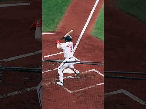 Gunnar Henderson hits a single in Baltimore 👀 #shorts  #orioles #gunnarhenderson