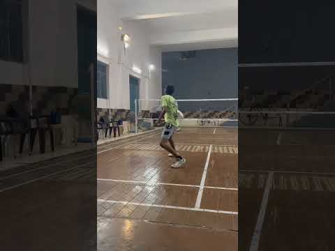 Step up serve strong and shine bright #youtubeshorts #fabulous #rally #skillseveryone #badminton 😲