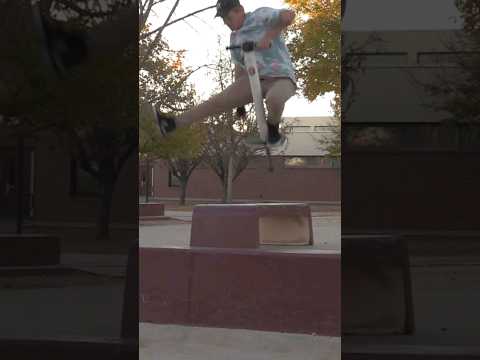 Street pogo sticking: extreme pogo grinds