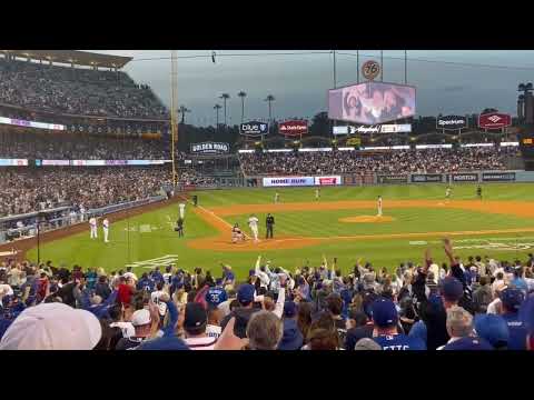 Freddie Freeman hits his first Dodger HR against Atlanta! Dodger Stadium reaction!!