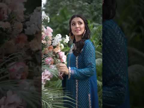 Latest fancy dress collection wear by Ayeza khan#shorts #ayezakhan #fancydress#weedingseason #viral