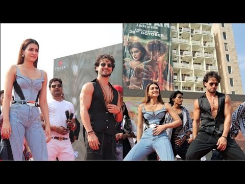 Galgotias University Special Vlog || Tiger Shroff || Kriti Sanon ||NIU