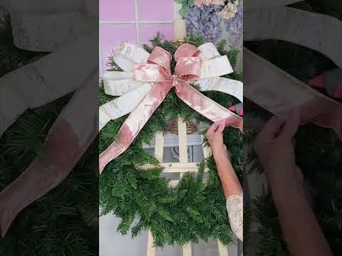 DIY elegant Christmas wreath + bow! Thank you @DavidChristophers for the beautiful supplies!! 🎀🎄