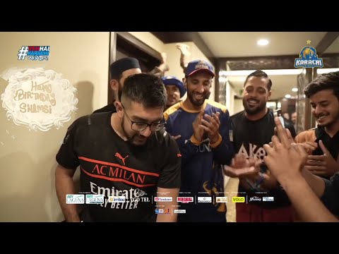 The #KingsSquad surprises spin wizard Tabraiz Shamsi with a birthday bash 🥳🤩