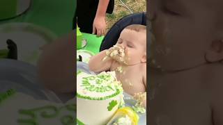 sweet baby eating 🍰#babyeatingcake #babycake #sweetbaby #babycelebration #babyofyoutube