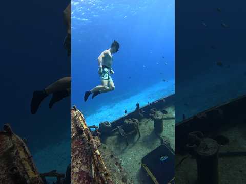 Walking OVER a SUNKEN shipwreck