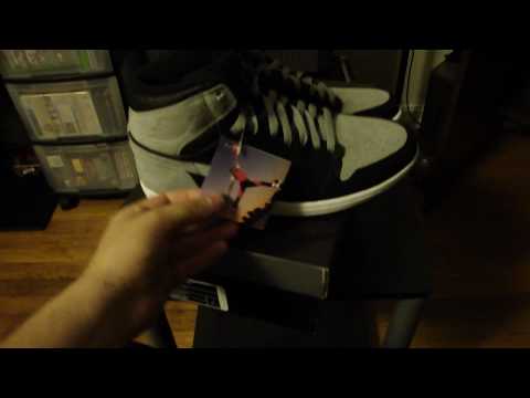 Air Jordan Retro 1 High black/grey Video #11