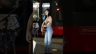 AMAZING busker sings Taylor Swift! #style #taylorswift #busker