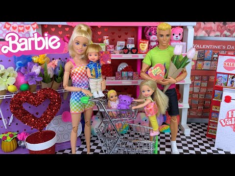 Barbie & Ken Doll Family Valentine's Day Shopping