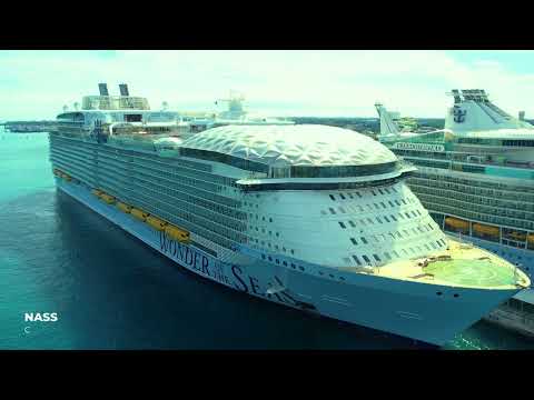 Wonder and Freedom of the Seas Cruises in Nassau (Bahamas)