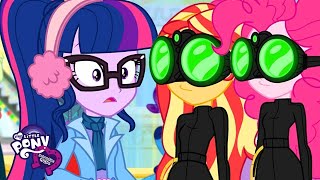 My Little Pony: Equestria Girls | Winter Break-in (Holidays Unwrapped) | MLP EG Shorts