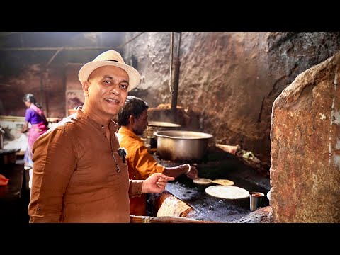 Found This 70-Year Old Wood Fire Dosa Stop On Our Way To Coorg! SABARI PRASAD HUNSUR Coorg Food Tour