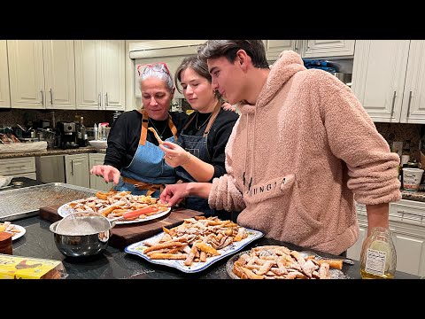 Baking a family Christmas Tradition ❤️