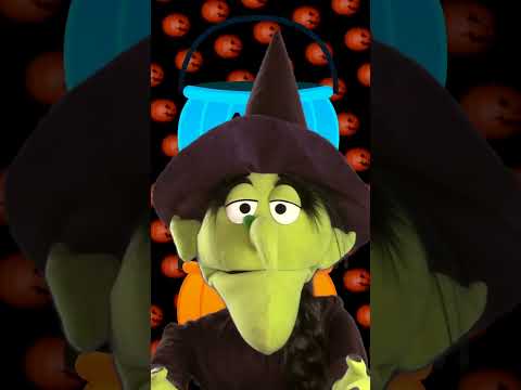 Halloween Trick or Treat Game for Kids | Halloween Brain Break #halloween #children #shorts