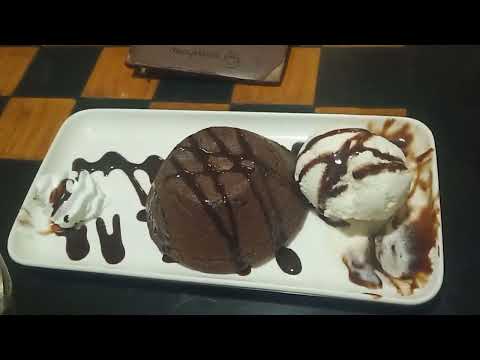 Chocolate Molten Lava Cake | Yummy Derest | Chayee Khana | Multan | Tasty