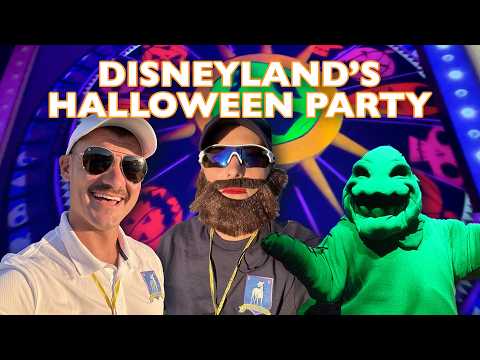 We Went To Disneyland's HALLOWEEN Party: Oogie Boogie Bash | Disney California Adventure