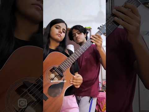 when you have only one guitar 🔥🫣🎸 #siblings #guitar #michaeljackson #billiejean #fingerstyle #viral