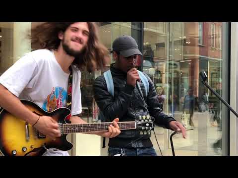 Funky Street Improvisation Beatbox & Guitar - Borja Catanesi