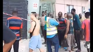 Moment Chinese man tears naira notes after Lagos Govt officials reportedly sealed his company