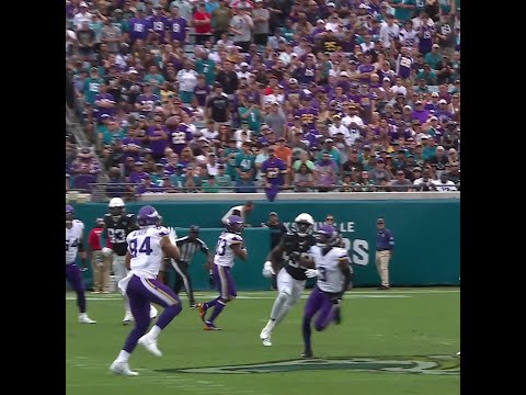 Josh Oliver catches for a 28-yard Gain vs. Jacksonville Jaguars