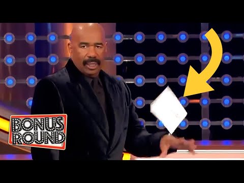 Steve Harvey Throws Cards