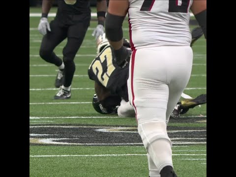 Drake London catches for a 17-yard Gain vs. New Orleans Saints