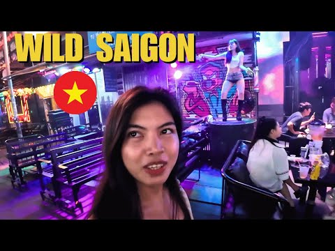 Filipina Girlfriend First Day in Saigon (Ho Chi Minh City) 🇻🇳