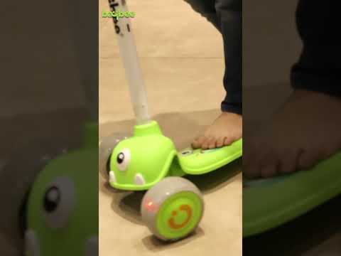 Watch your little ones zoom into fun with the #baybee Maxi! #skatescooterforkids #toys