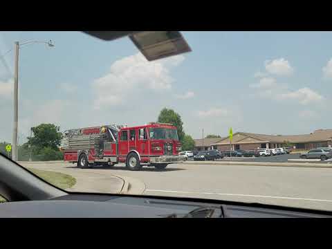 Maryville Fire Department Quint 3 Going To An Unknown Call