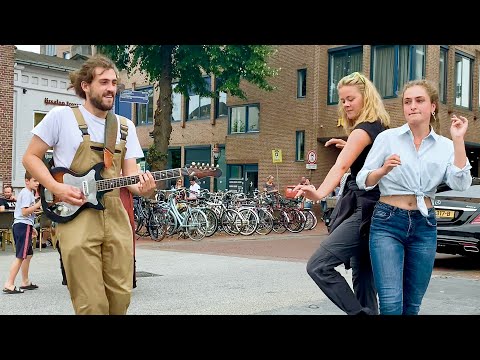 Busker makes All generations Dance