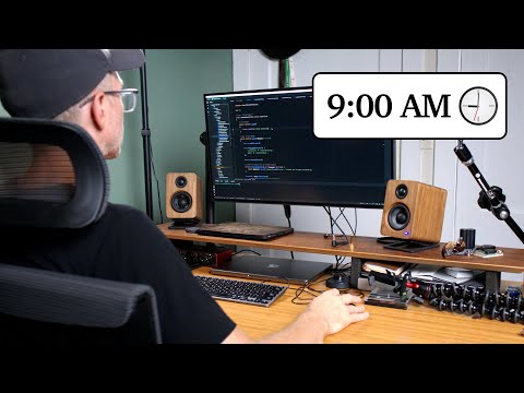 Day in the Life of a Developer Turned Full-Time Content Creator