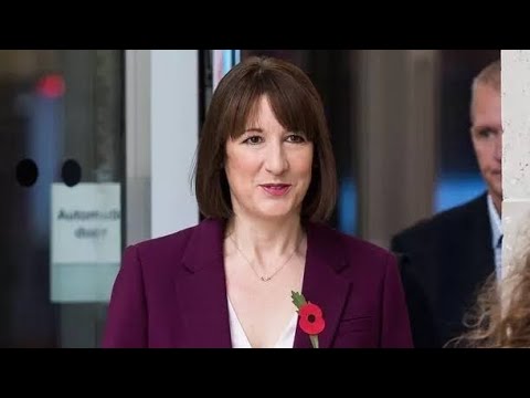 UK Finance Minister Rachel Reeves Targets Pension Funds to Boost Investment in Economy