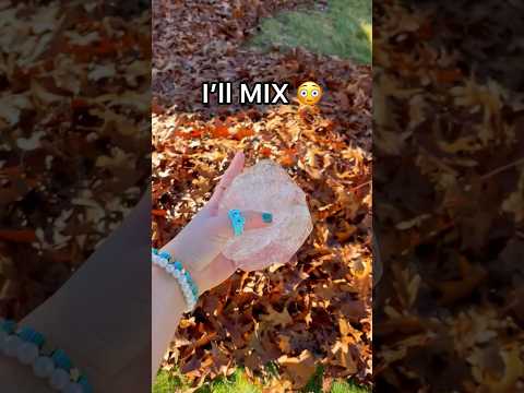 Adding TOO MUCH LEAVES into My SLIME! 😱🍂🍁