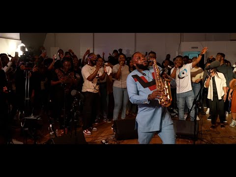 Warehouse Worship UK - Mike Aremu African HIGH Praise !!