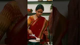 Sadhguru & Radhe Cook A Ragi Dosa || Isha Foundation