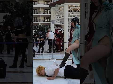 What Getting stepped on by 200+ Cosplayers looks like… #anime #csm #chainsawman #denji