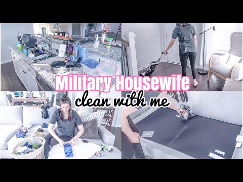 MILITARY HOUSE WIFE CLEAN WITH ME | CLEAN WITH ME 2021 | MESSY HOUSE SPEED CLEANING