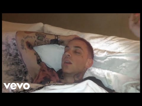 blackbear - i hope your whole life sux (Official Music Video)