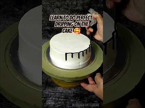 LEARN HOW TO DO DRIPPING ON YOUR CAKE| DRIPPING TUTORIAL 😍#viral #fypシ #trending #cake #shorts