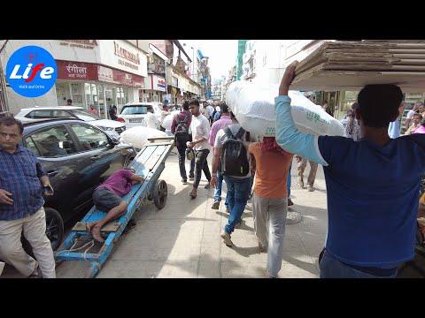 Riding Busy Streets of Mumbai, India Tour 4K HDR