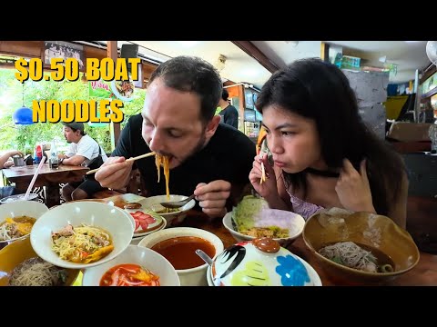 Bangkok's Best Kept Secret $0.50 Boat Noodles 🇹🇭