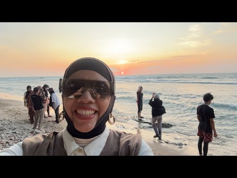 Gen Halilintar bikin challenge saat Sunset di Pantai