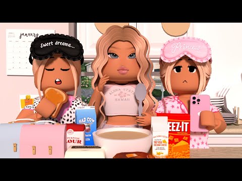 Our CHAOTIC SCHOOL MORNING ROUTINE! *RUNNING LATE, BURNT THE TOAST!* VOICED Roblox Bloxburg Roleplay