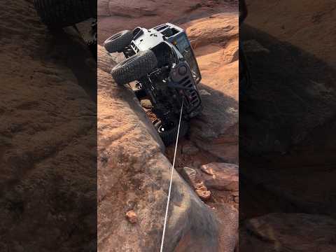 Oh no! This adventurous jeep got stuck in the rocky terrain. 😱 #youtubeshorts #shorts