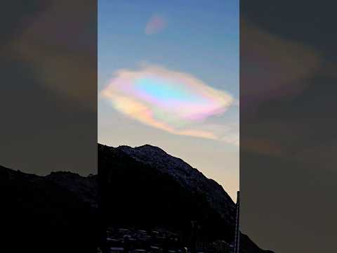 Extremely rare phenomenon in Norway's sky, the so-called 'mother-of-pearl/nacreous clouds' #clouds